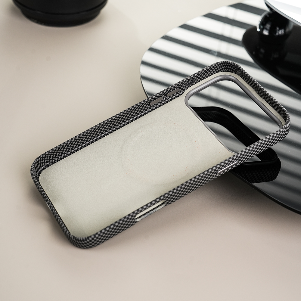 高品質カーボンファイバーテクスチャレザー市松模様マグネット式 - Phone Cases Quality のレビューと価格