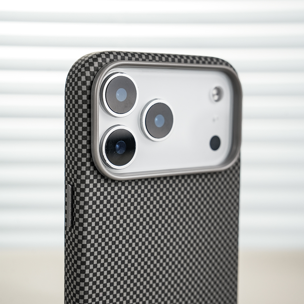 高品質カーボンファイバーテクスチャレザー市松模様マグネット式 - Phone Cases Quality のレビューと価格