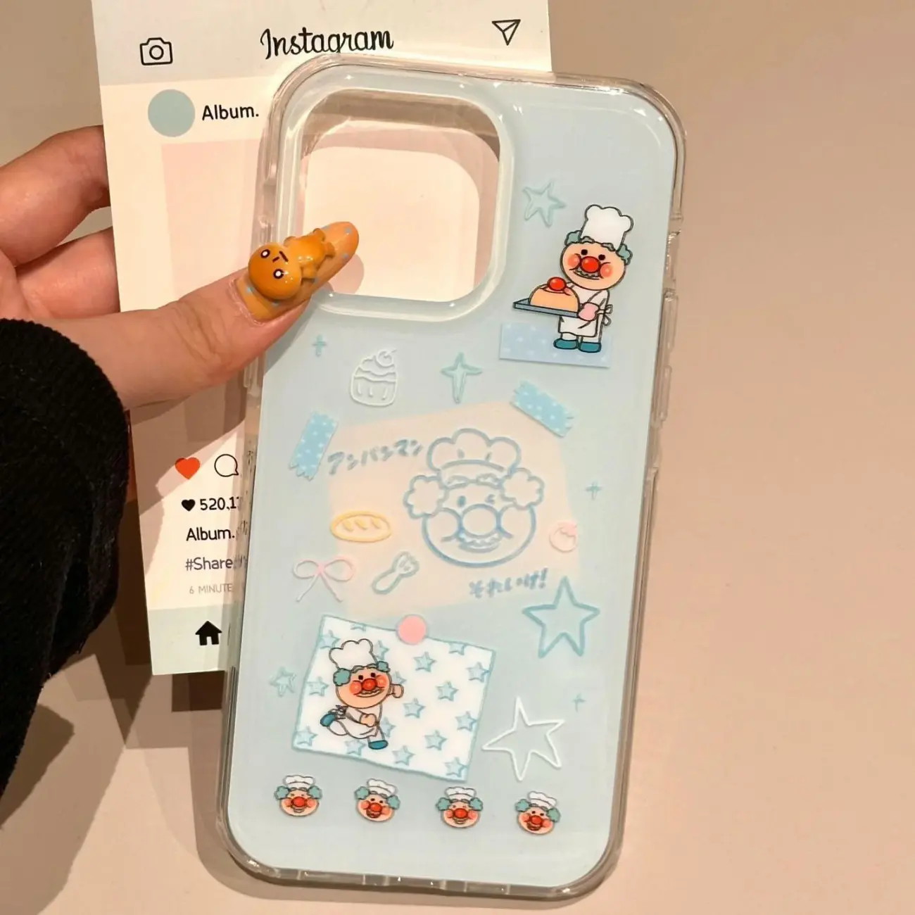韓国風インスタブルーシェフおじさん漫画風可愛いスマホケース  - Phone Cases Kawaii のレビューと価格