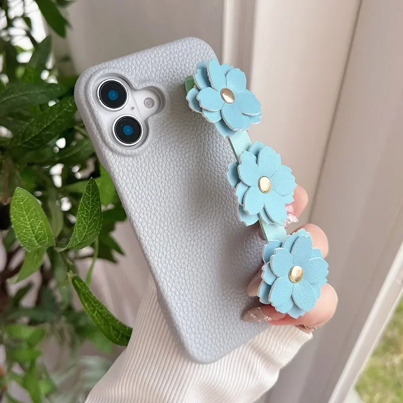3D美しい花柄リストバンド付きスマホケース - iPhone - Phone Cases That Fit Iphone 16E のレビューと価格